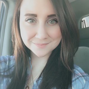 Meet your Posher, Leah